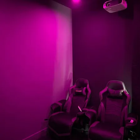 Apartment Sweet 92
